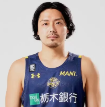 https://img.zexupeixun.com/img/basketball/player/c83b1a623761085bb78364195f86ab5e.png